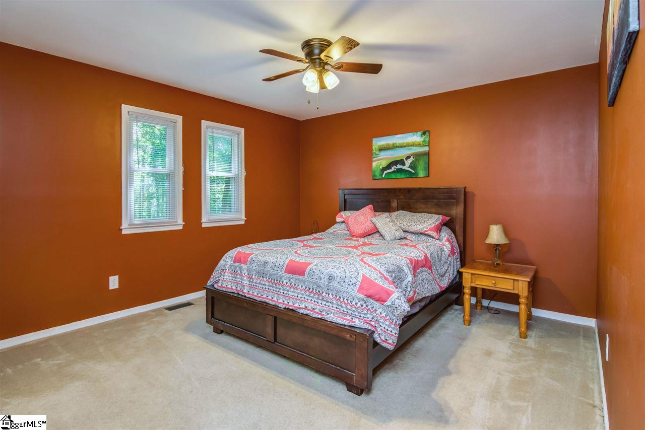 9 Rollingreen Road Greer, SC 29651 - Photo 22 of 36 Gallery Image 22