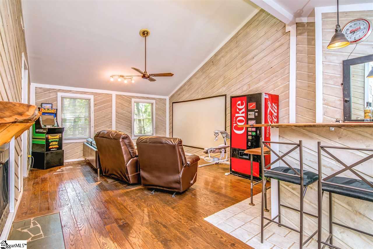 9 Rollingreen Road Greer, SC 29651 - Photo 29 of 36 Gallery Image 29