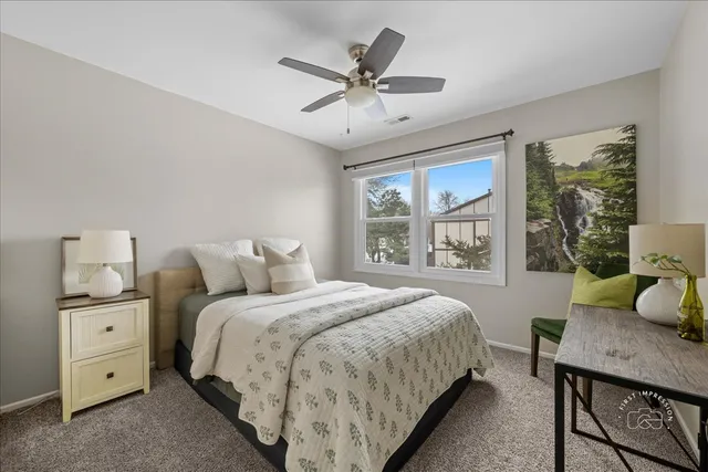 $415,000 | 63 White Oak Circle, Unit 63, St. Charles, IL 60174