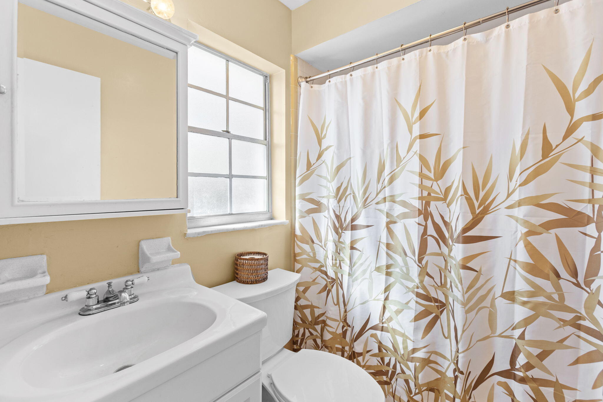 2902 Grove Drive Fort Pierce, FL 34981 - Photo 18 of 39 17-web-or-mls-0V8A6911