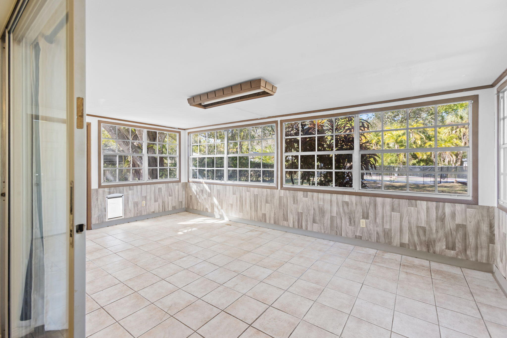 2902 Grove Drive Fort Pierce, FL 34981 - Photo 23 of 39 22-web-or-mls-0V8A6941