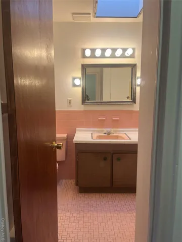 a view of washer and dryer