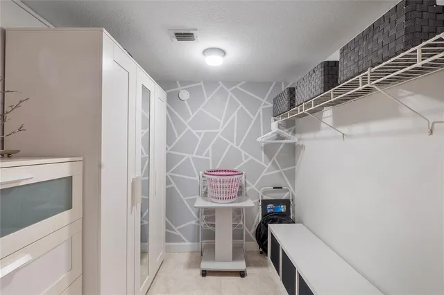 $5,200 | 2000 South Ocean Boulevard, Unit 9F, Lauderdale-by-the-Sea, FL 33062