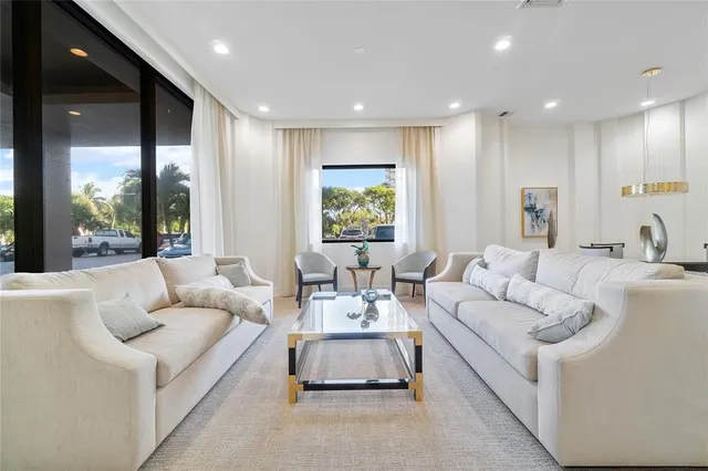 $5,200 | 2000 South Ocean Boulevard, Unit 9F, Lauderdale-by-the-Sea, FL 33062