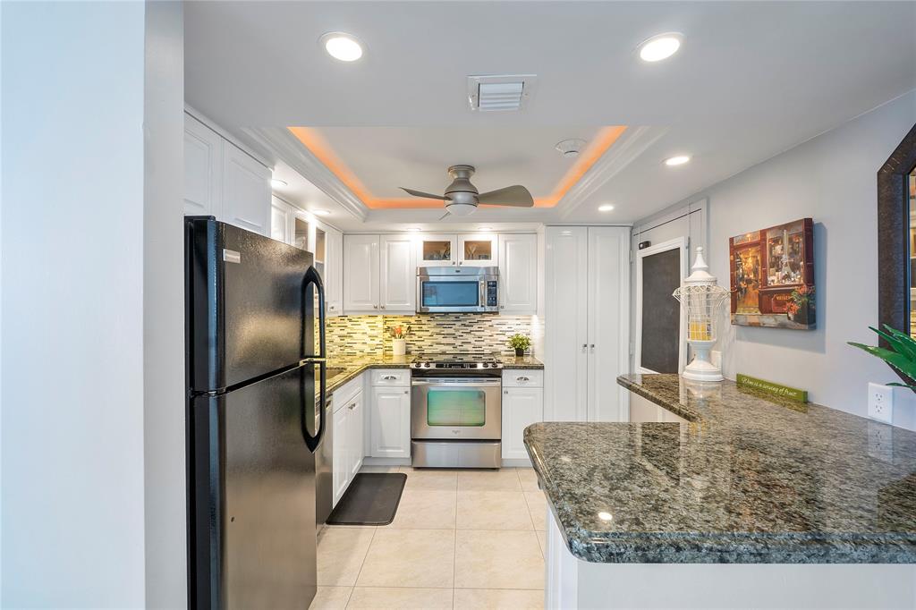 2000 South Ocean Boulevard, Unit 9F Lauderdale-by-the-Sea, FL 33062 - Photo 4 of 52