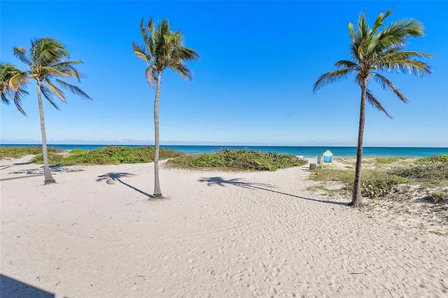 $5,200 | 2000 South Ocean Boulevard, Unit 9F, Lauderdale-by-the-Sea, FL 33062