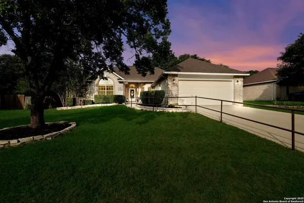 $295,000 | 116 River Knoll, Castroville, TX 78009