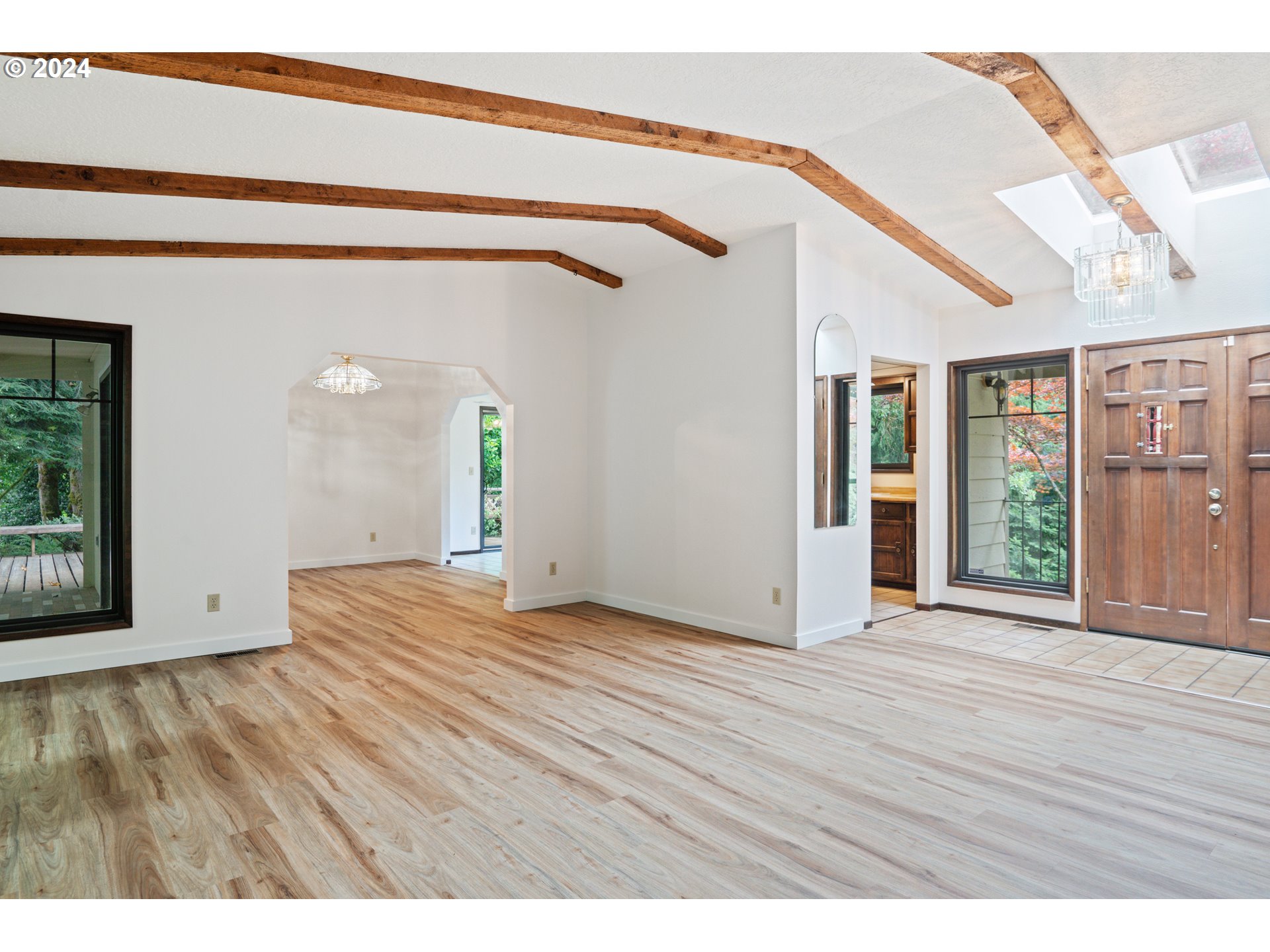 309 Clark Creek Road Longview, WA 98632 - Photo 6 of 40 Gallery Image 6