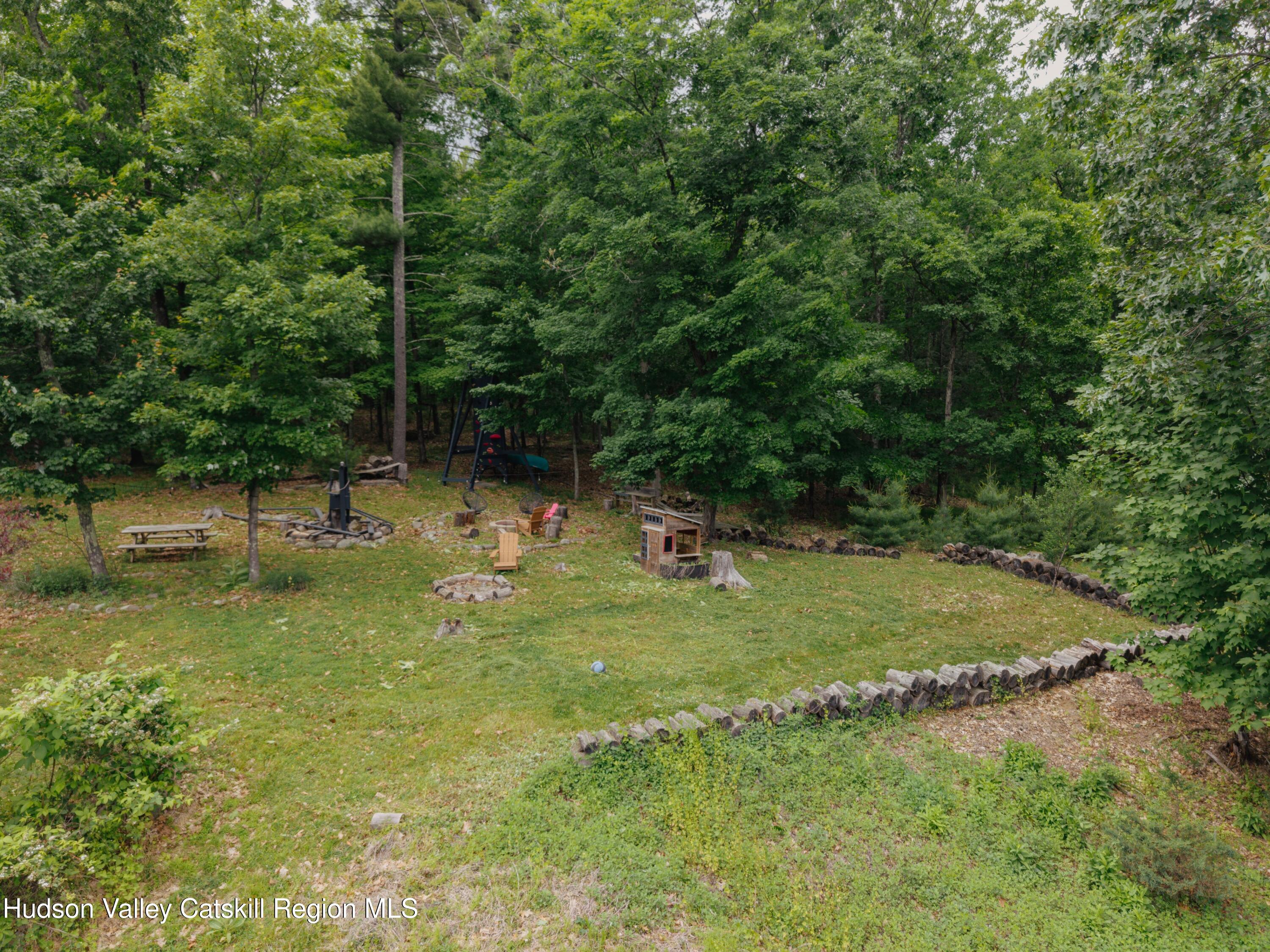 28 Heath Road Kingston, NY 12401 - Photo 41 of 48 gesso-heath-upstate-realtor-thatupstatea