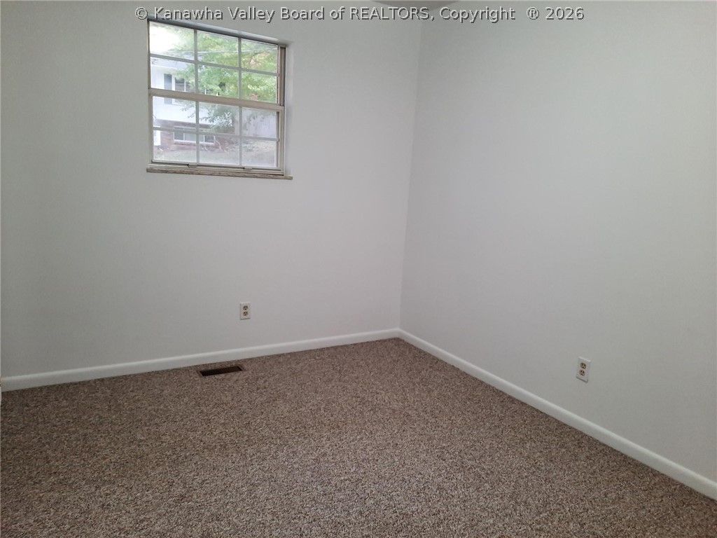 1126 Shamrock Road Charleston, WV 25314 - Photo 10 of 15 Gallery Image 10