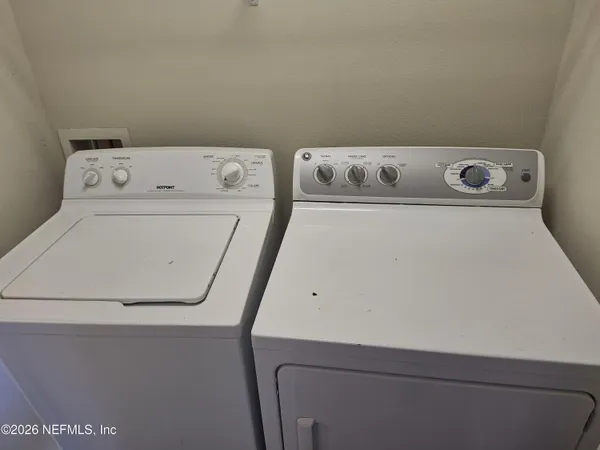 $1,595 | 8106 Summer Cove Court, Jacksonville, FL 32256