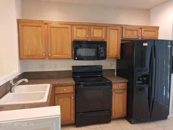 $1,595 | 8106 Summer Cove Court, Jacksonville, FL 32256