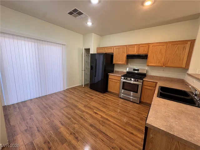 $1,499 | 7452 Castillo Peak Street, Las Vegas, NV 89139