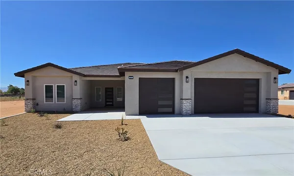 $599,900 | 20401 Tonawanda Road, Apple Valley, CA 92307