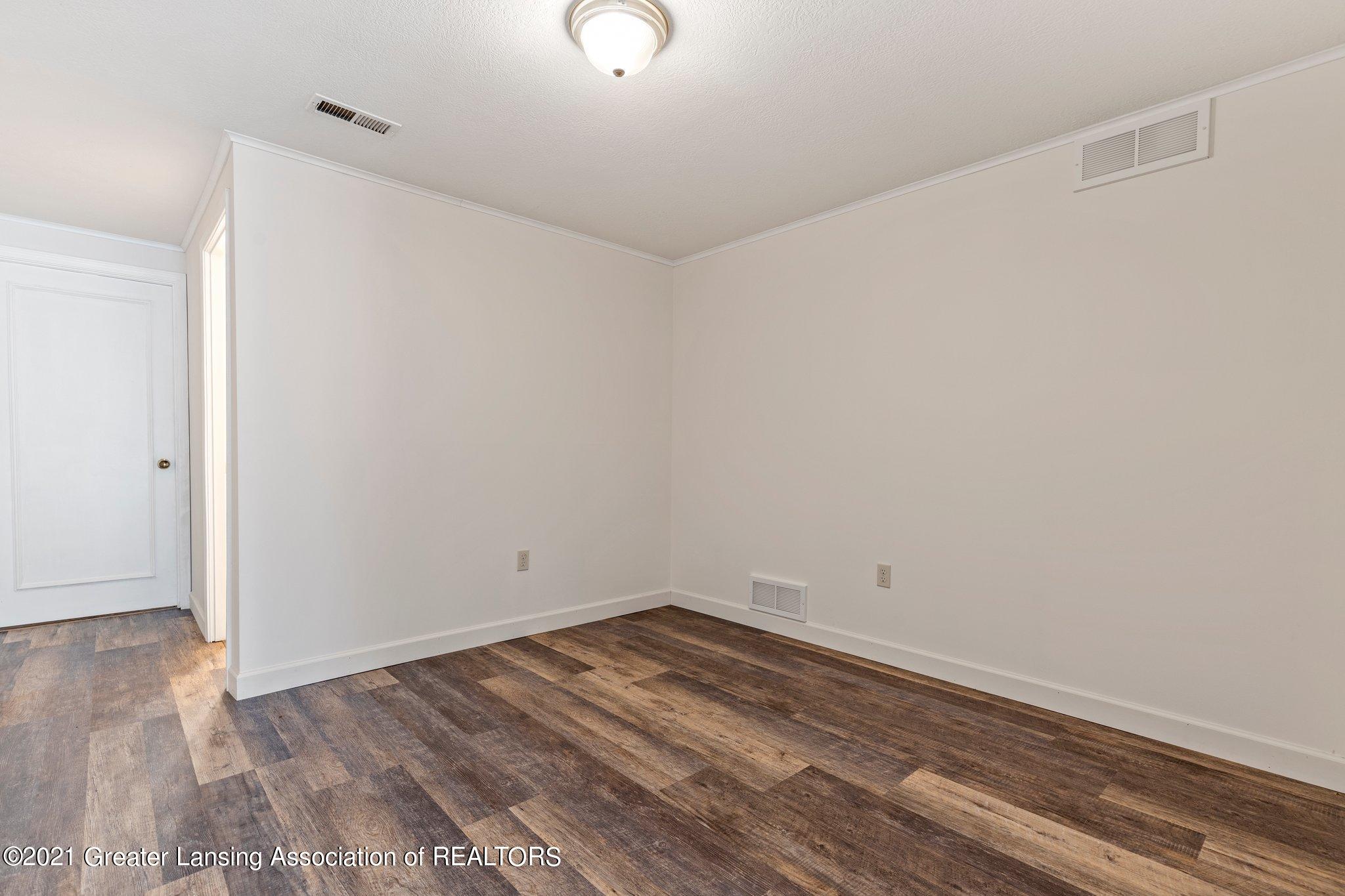 2067 Hamilton Road Okemos, MI 48864 - Photo 30 of 34 30-web-or-mls-1P6A1225