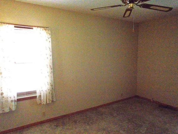 $212,500 | 702 High Street, Dixon, IA 52745