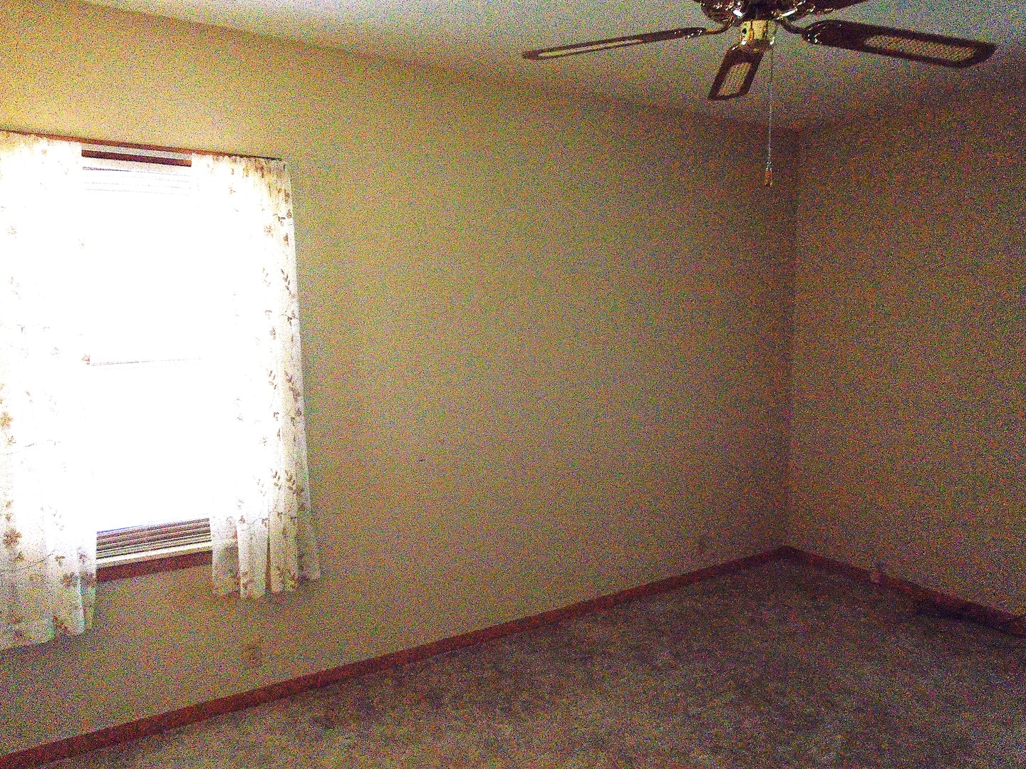 702 High Street Dixon, IA 52745 - Photo 10 of 16