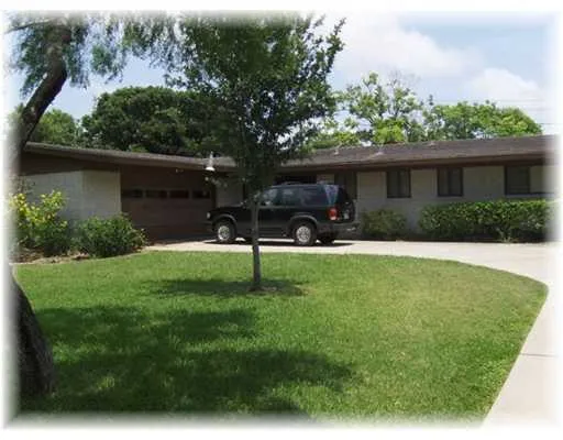 a house view with a outdoor space