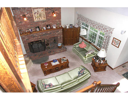 721 Stow Road Marlborough, MA 01752 - Photo 2 of 12 Gallery Image 2