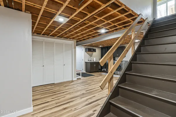 $459,900 | 7 Chango Drive, Malta, NY 12019