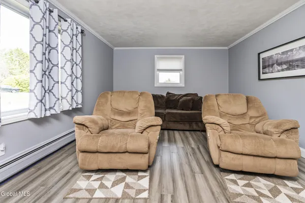 $459,900 | 7 Chango Drive, Malta, NY 12019