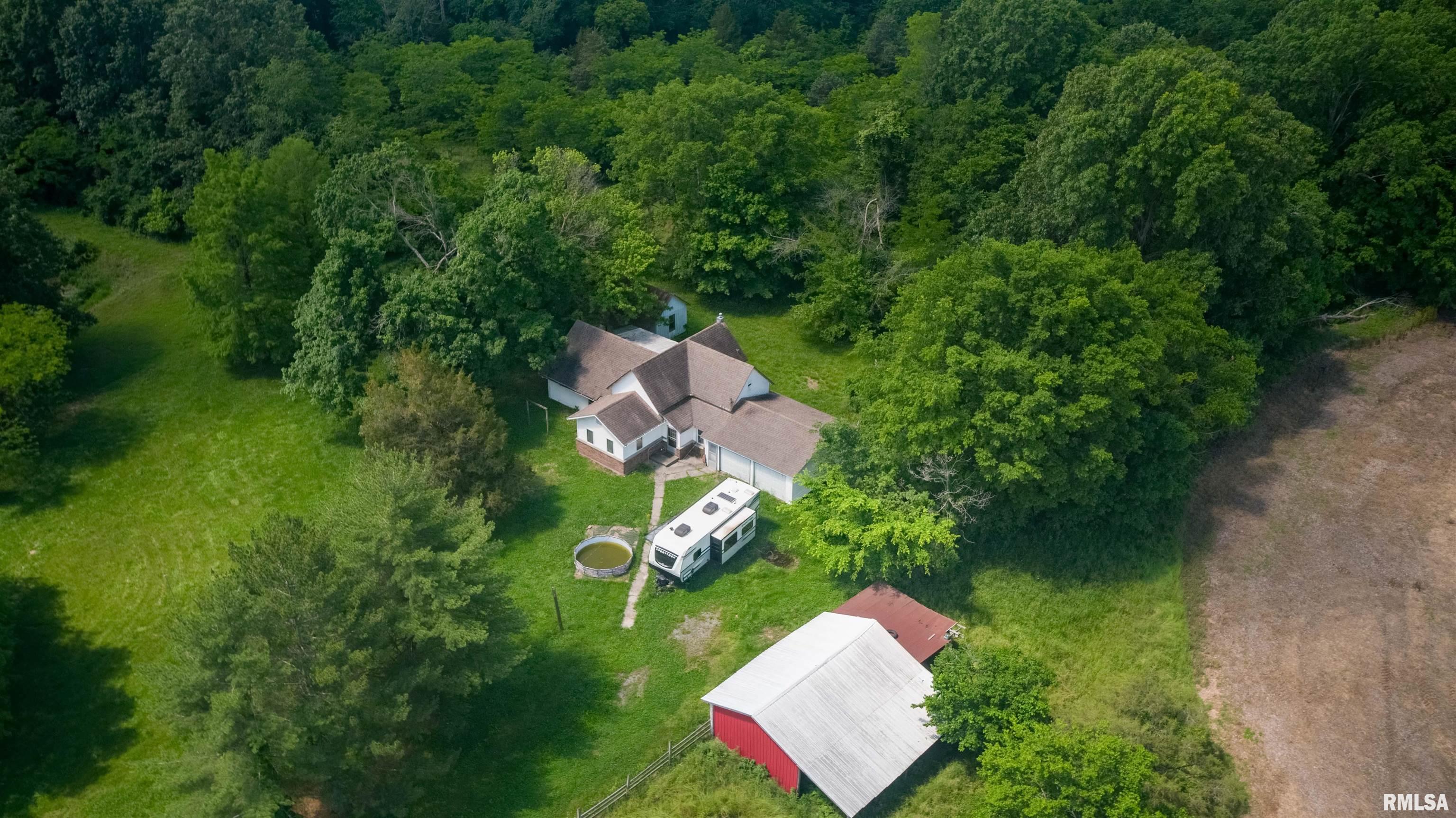 1385 Hummingbird Road Buncombe, IL 62912 - Photo 4 of 10