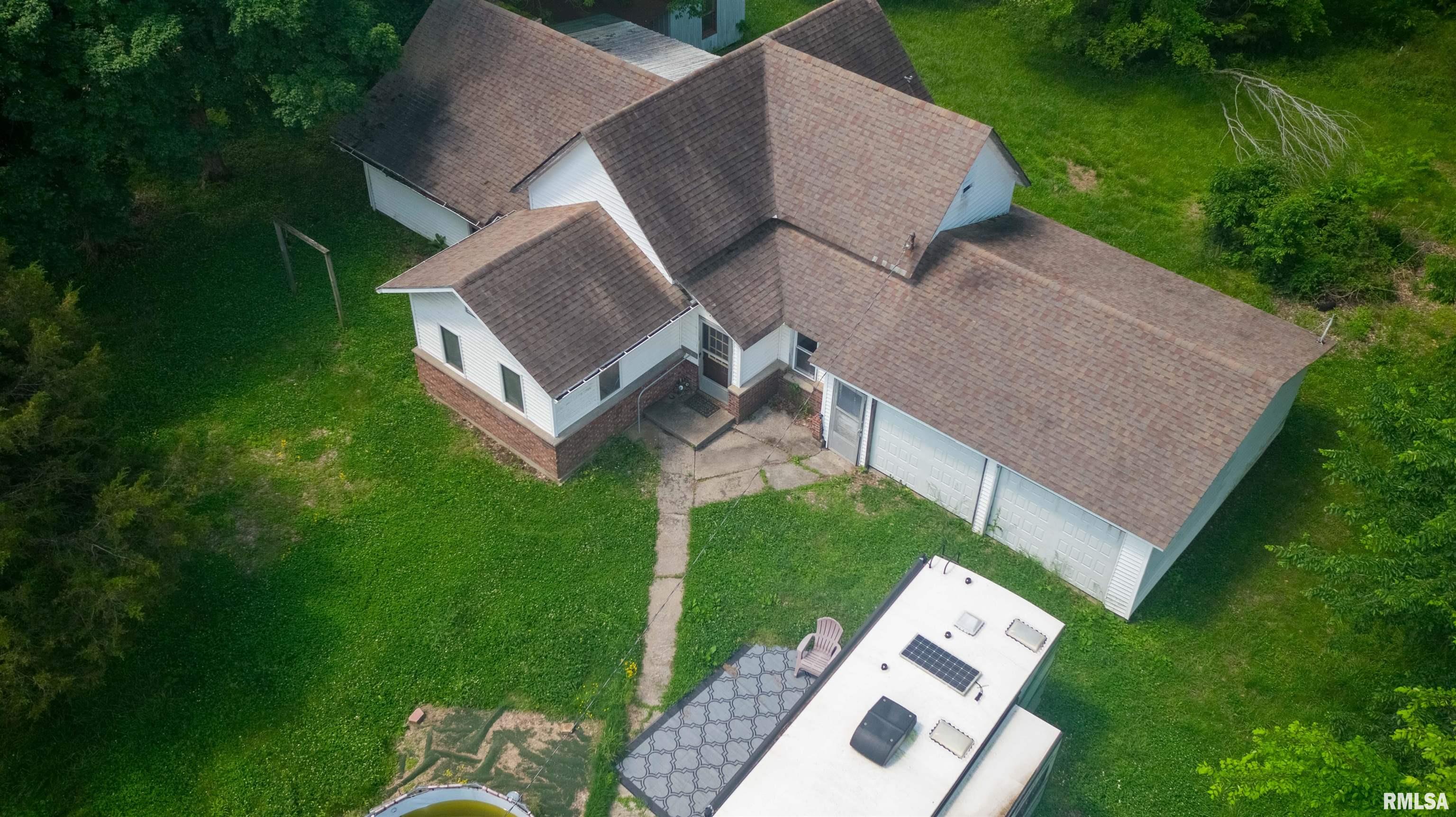 1385 Hummingbird Road Buncombe, IL 62912 - Photo 5 of 10