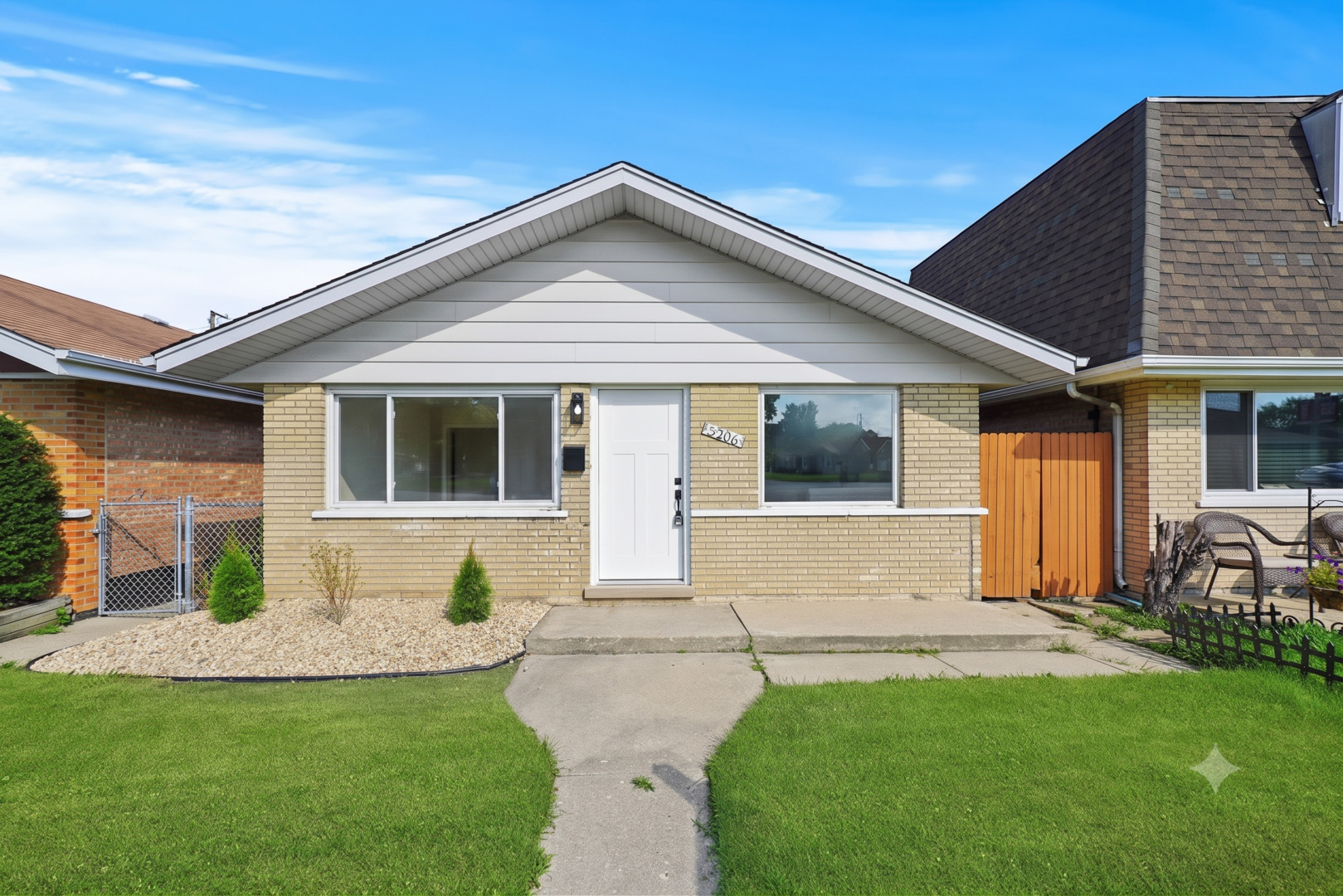 5206 State Road Burbank, IL 60459 - Photo 1 of 11 Gallery Image 1