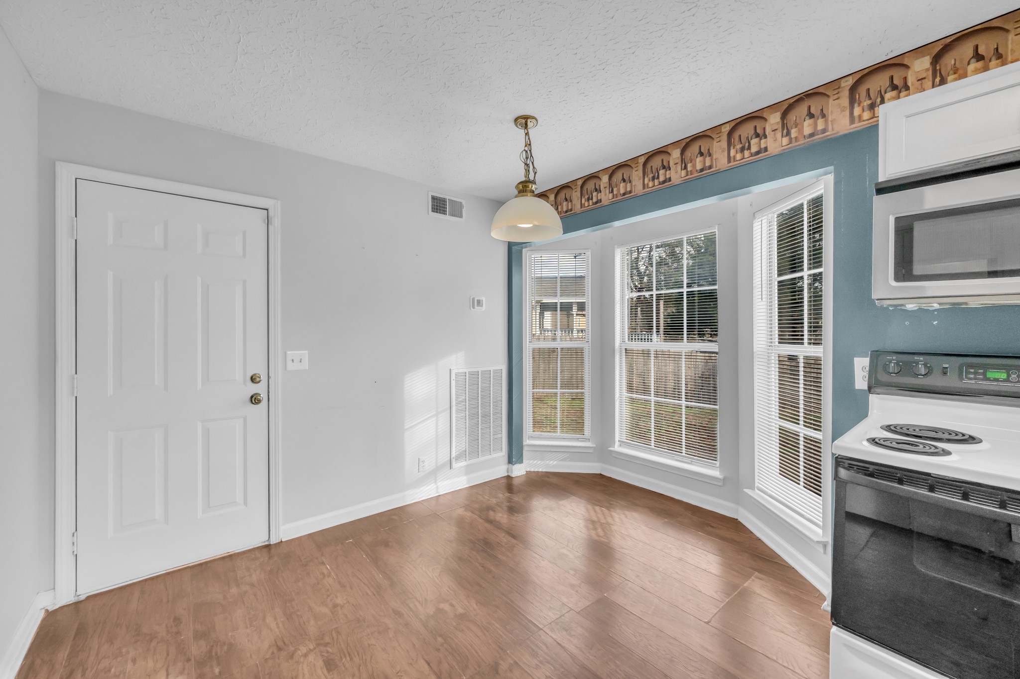 840 Bishopsgate Road Antioch, TN 37013 - Photo 14 of 36