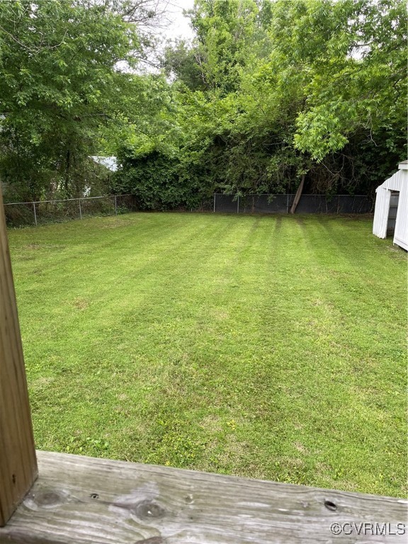 4704 River Road Petersburg, VA 23803 - Photo 14 of 17 View of yard