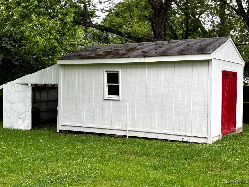 4704 River Road Petersburg, VA 23803 - Photo 16 of 17 View of shed