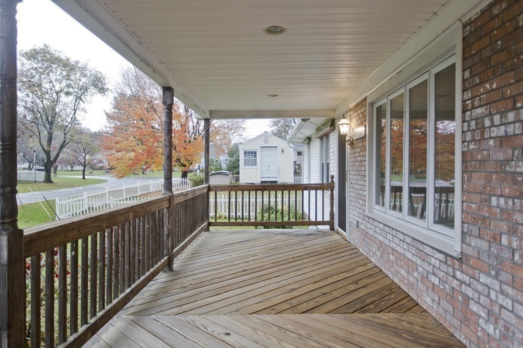 174 Robinson Road West Springfield, MA 01089 - Photo 5 of 28 Gallery Image 5