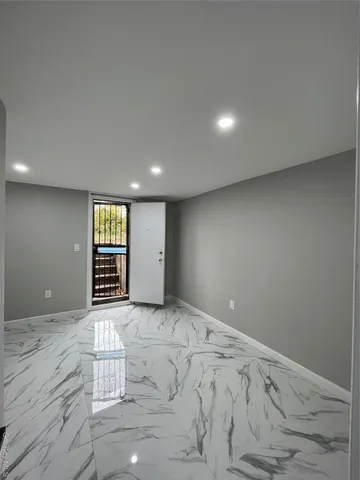 $749,000 | 114-42 196th Street | St. Albans