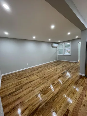 $749,000 | 114-42 196th Street | St. Albans