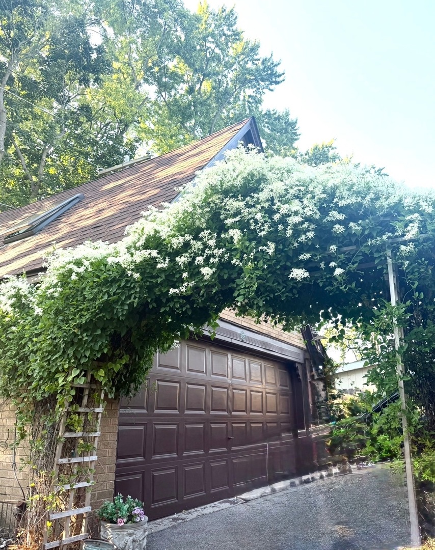 640 Anderson Boulevard Geneva, IL 60134 - Photo 38 of 41 a view of a house with a tree