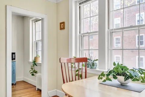 $679,000 | 393 Broadway, Unit 10, Cambridge, MA 02139