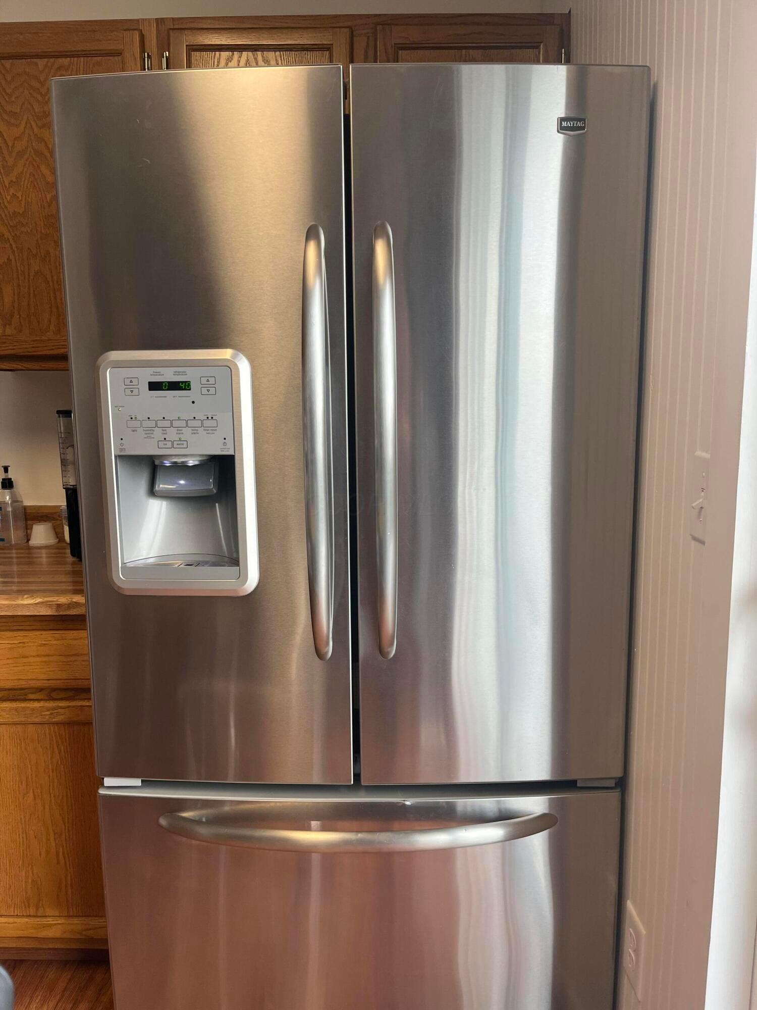 1174 Obetz Road Columbus, OH 43207 - Photo 15 of 41 Stainless steel refrigerator