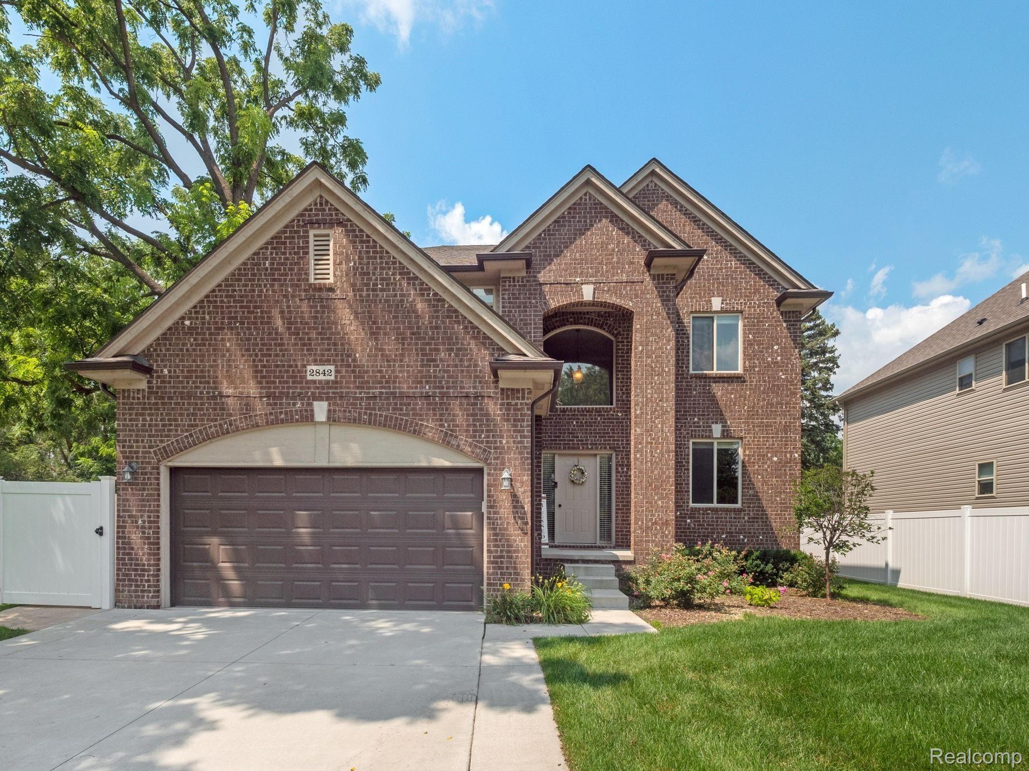 2842 Walsh Drive Rochester, MI 48309 - Photo 1 of 41 1-web-or-mls-P3633561.jpg