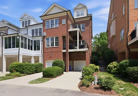 $1,600,000 | 215 Oval Park Place, Chapel Hill, NC 27517