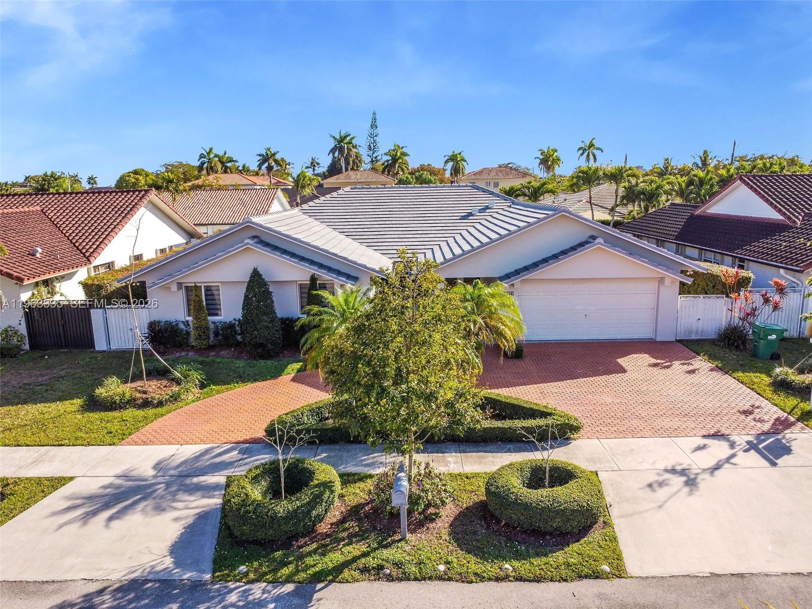 11472 Southwest 28th Street Miami, FL 33165 - Photo 6 of 24