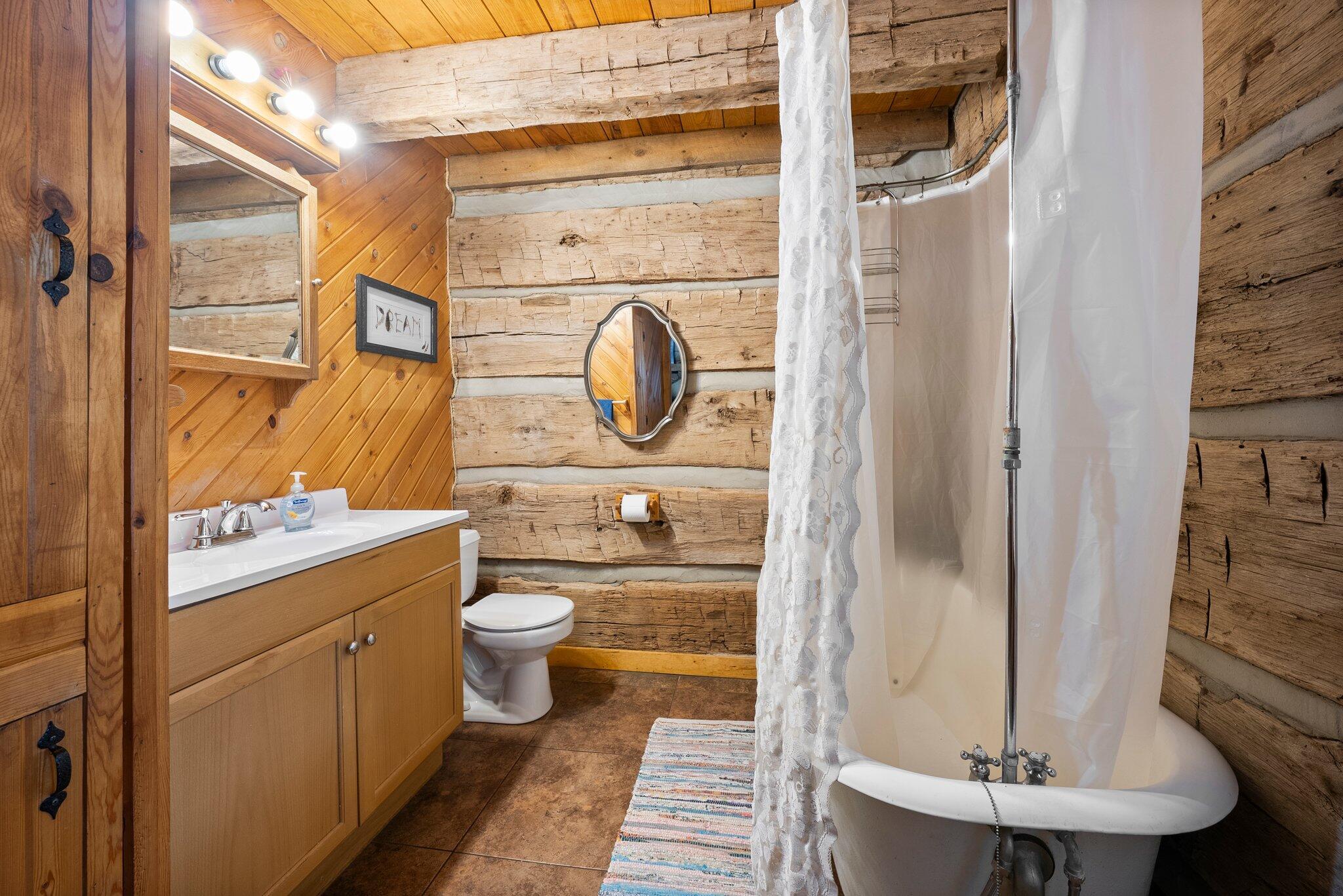 14635 Little Cola Road Rockbridge, OH 43149 - Photo 16 of 81 Cabin 1 - Full Bathroom Entry Level