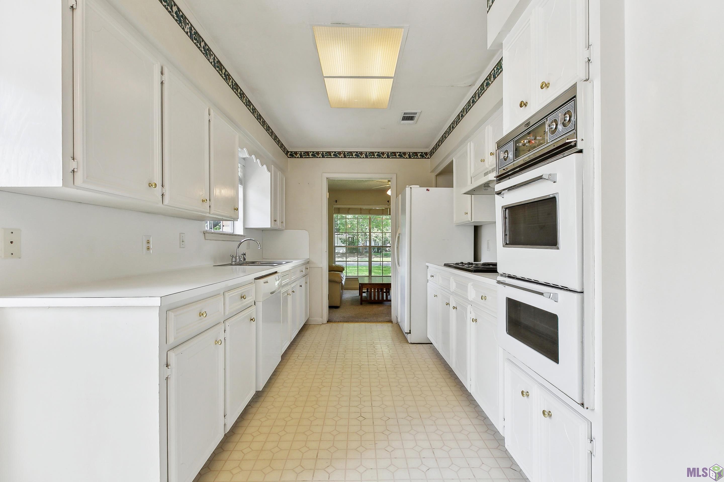 5603 Decatur Drive St. George, LA 70817 - Photo 8 of 17 Gallery Image 8