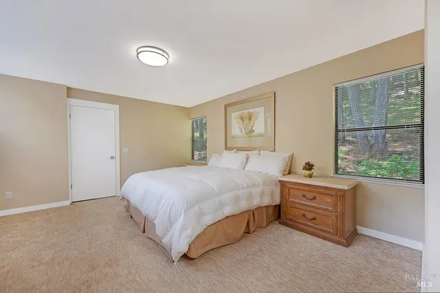 $999,000 | 827 Wild Oak Drive, Santa Rosa, CA 95409