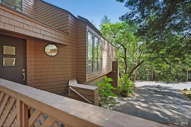 $999,000 | 827 Wild Oak Drive, Santa Rosa, CA 95409