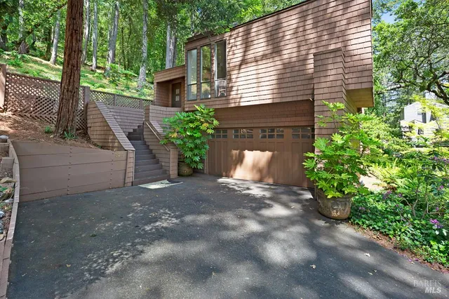 $999,000 | 827 Wild Oak Drive, Santa Rosa, CA 95409