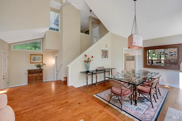 $999,000 | 827 Wild Oak Drive, Santa Rosa, CA 95409