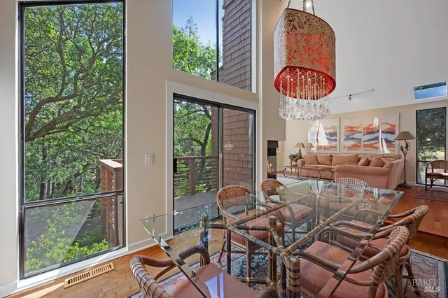 $999,000 | 827 Wild Oak Drive, Santa Rosa, CA 95409