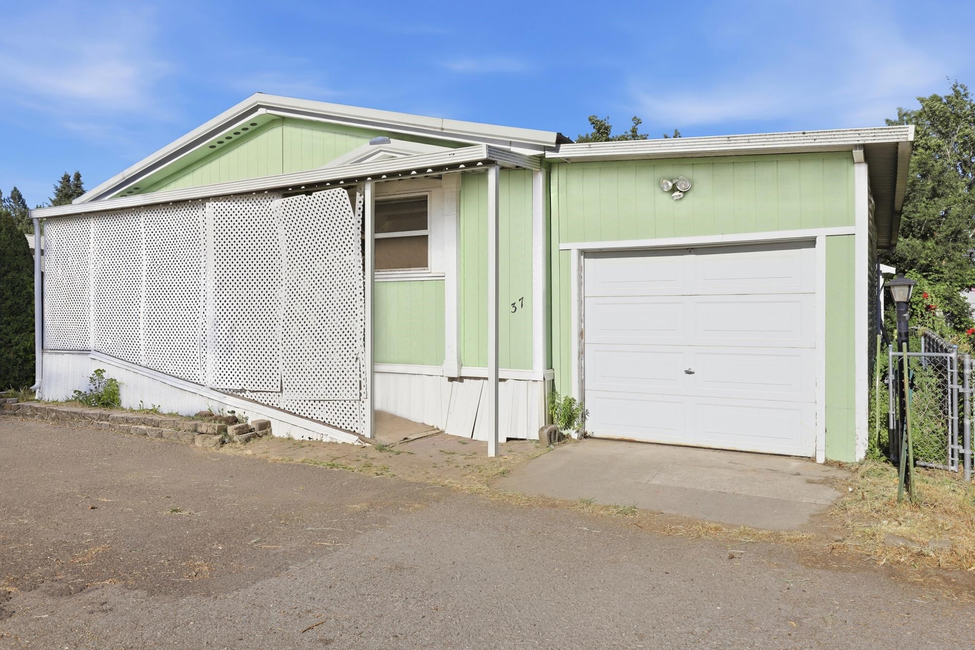 4112 East Center Road, Unit 37 Mead, WA 99021 - Photo 1 of 33