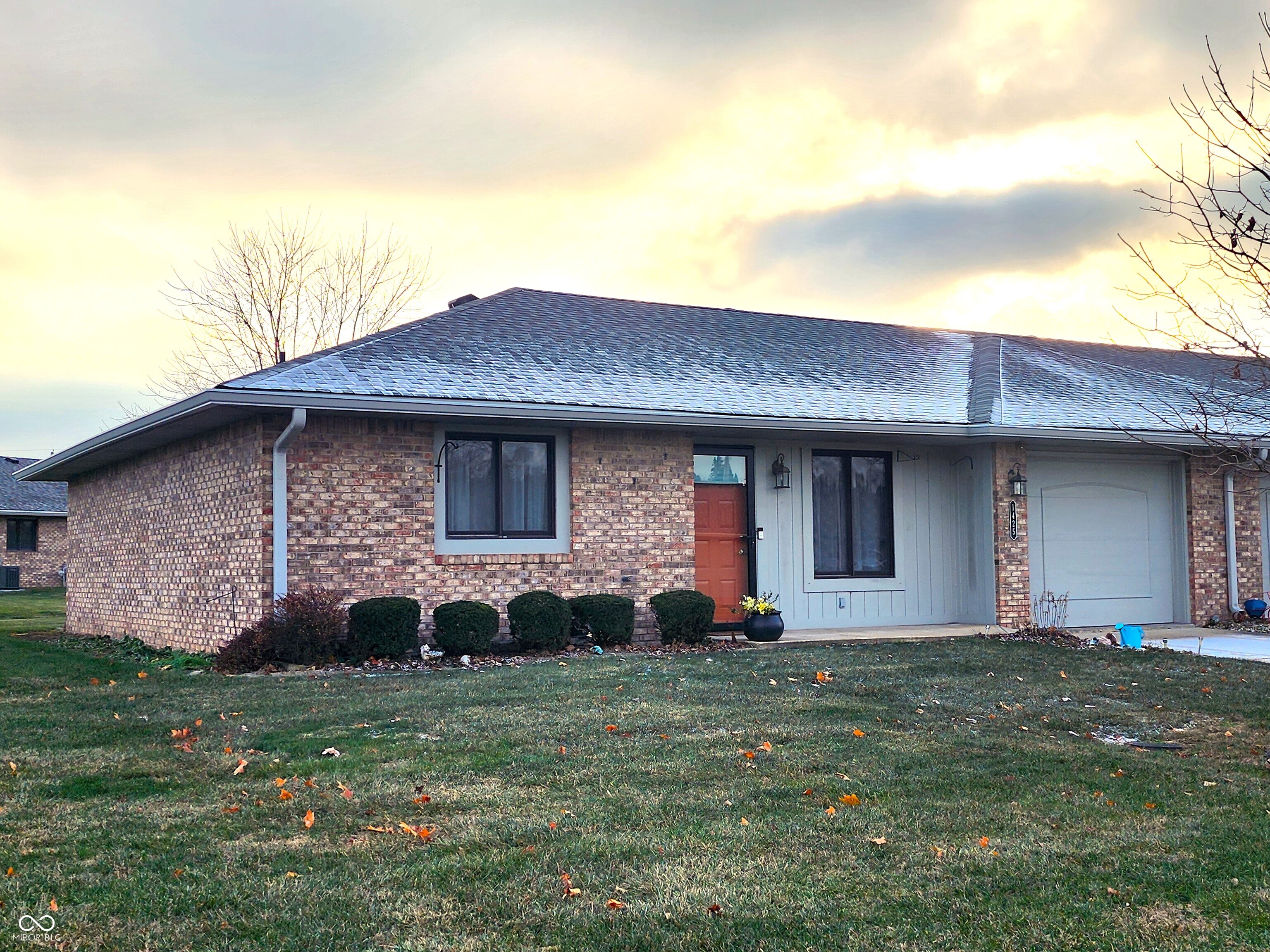 1425 Lawrence Way Anderson, IN 46013 - Photo 2 of 23 Gallery Image 2