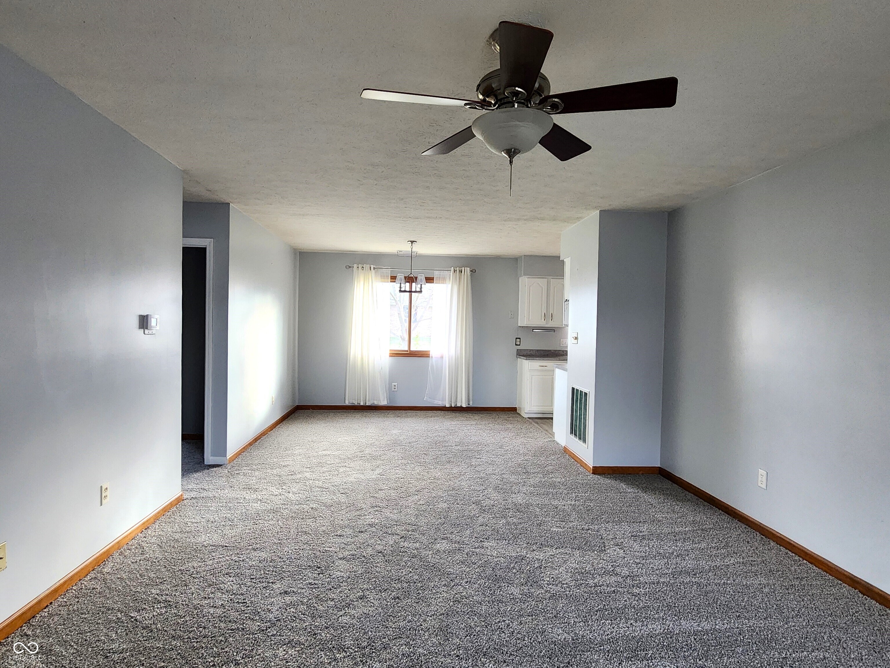 1425 Lawrence Way Anderson, IN 46013 - Photo 4 of 23 Gallery Image 4